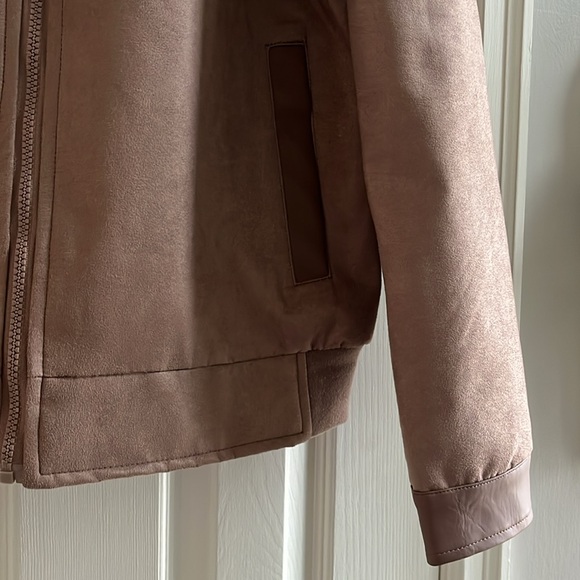 NWT F Collection tan suede and leather full zip jacket never worn - Picture 4 of 16